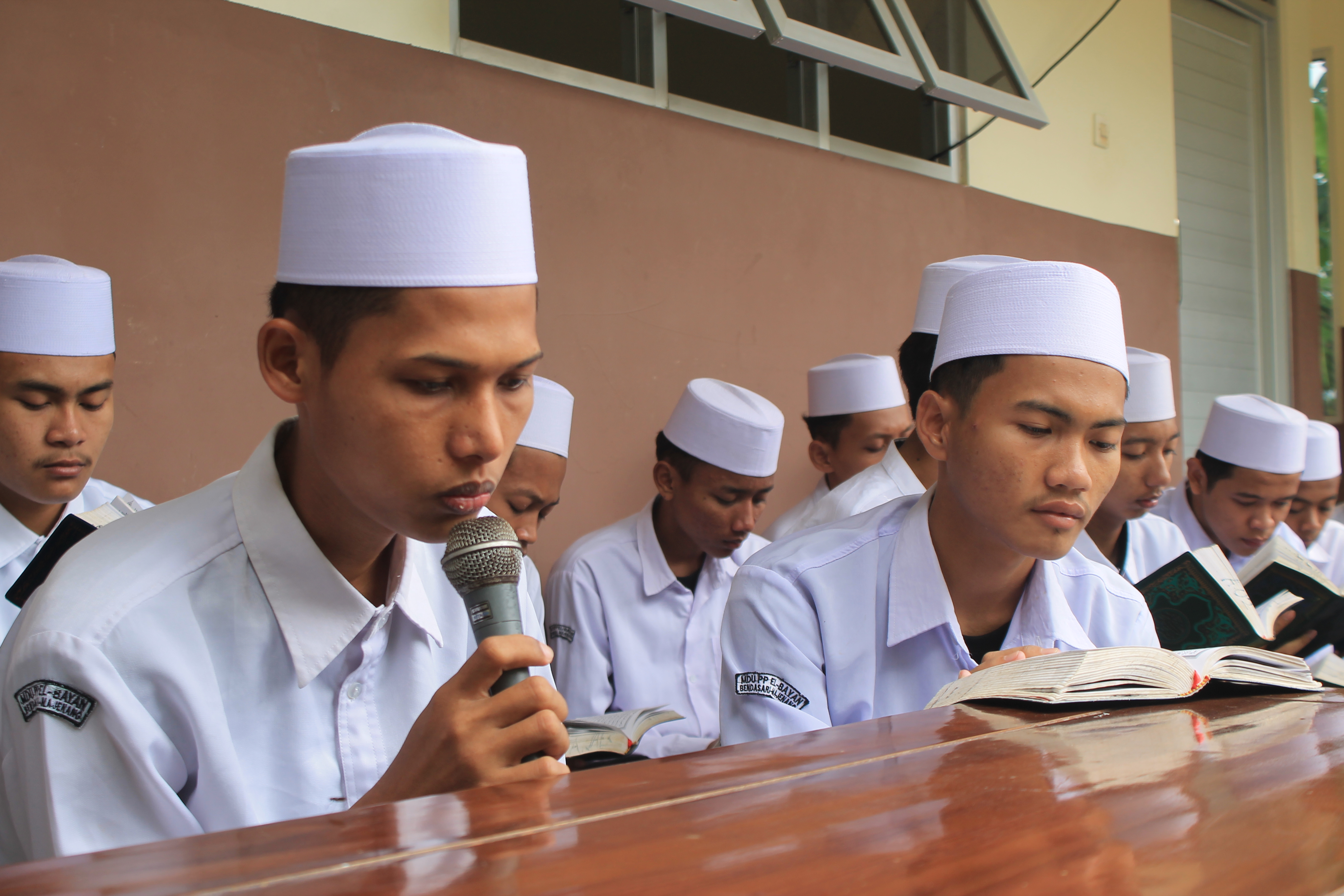 Abah KH. Maulan Ibrahim
